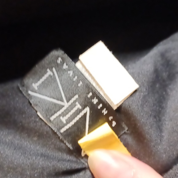 Niki Livas black formal dress with shaw size 6 - Picture 6 of 7